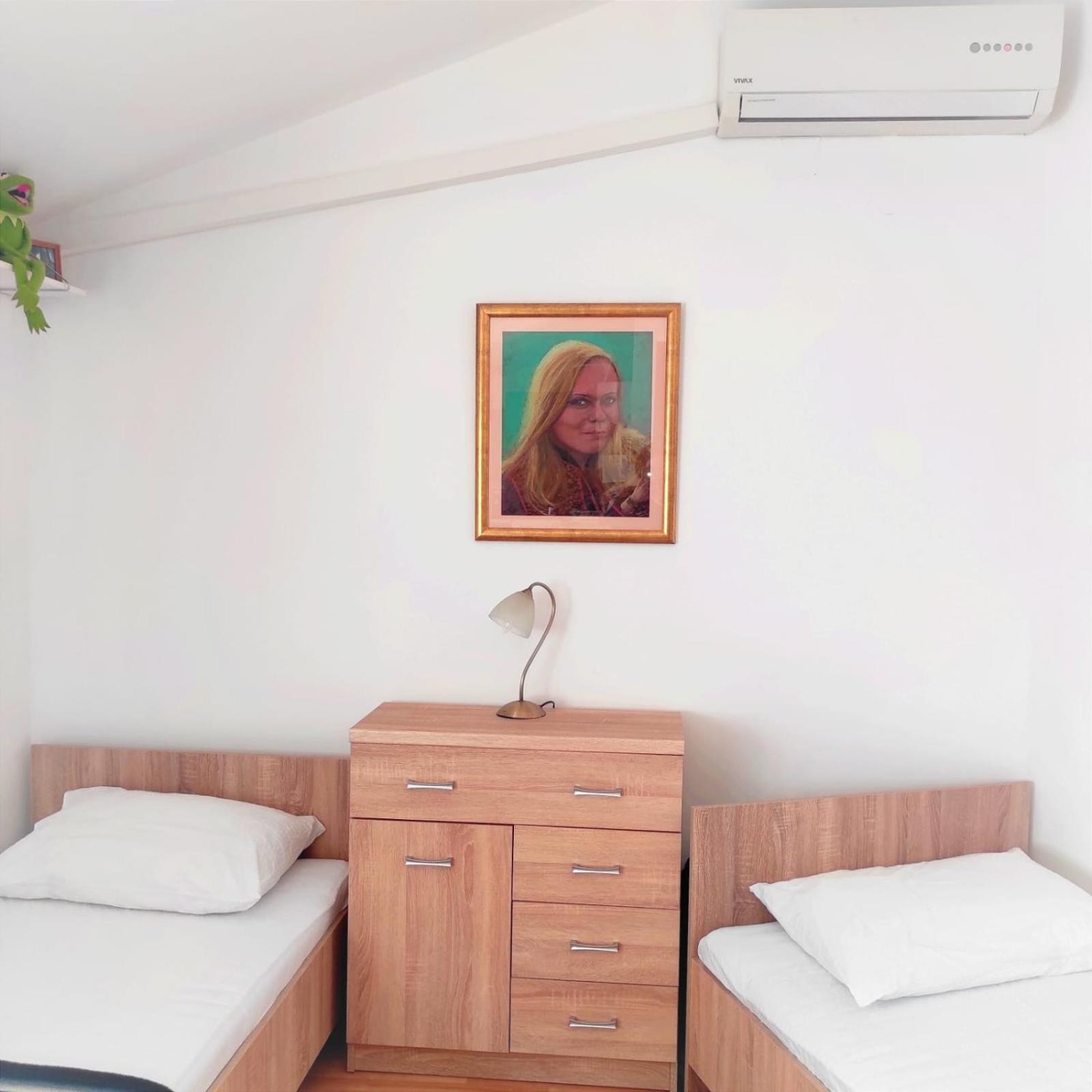 Miracle Apartment ซริกเวนิซา ภายนอก รูปภาพ